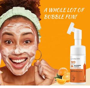 Mayorista OEM Maquillaje Black Head Remover Cuidado DE LA Piel Seca Control de Aceite Coreano Vitamina C Limpiador Facial Lavado de Cara con Cepillo de Silicona - Product Image 1