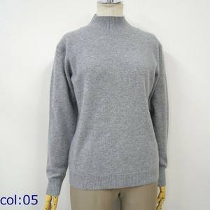 Vente en gros de pull tricoté solide en cachemire 100% de style décontracté pour femmes, col haut, manches longues, sensation douce et confortable - Product Image 6