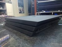 Nouvelle édition pour la version standard (500 Go-1 To) Console PS4
