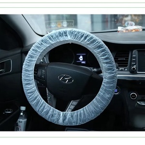 Couverture en <span class=keywords><strong>plastique</strong></span> <span class=keywords><strong>jetable</strong></span> de <span class=keywords><strong>volant</strong></span> pour le protecteur de voiture - Product Image 2