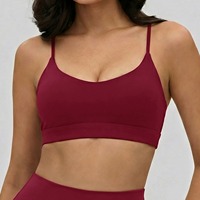 Soutien-gorge de sport respirant à bretelles croisées au dos, séchage rapide, en Spandex/Nylon, col en V profond, rembourrage amovible, maintien moyen, idéal pour le yoga et la gym
