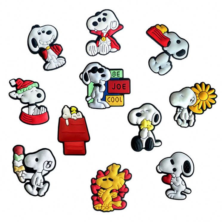 Индивидуальные оптовые украшения для обуви из ПВХ, очаровательные 2d Snoopys, пряжка для обуви, Мультяшные аксессуары для обуви, украшения, подходящие для детских сандалий