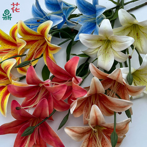 Fleurs artificielles Lily à 3 têtes en soie, décoration d'intérieur, décoration de Noël, style moderne - Product Image 2