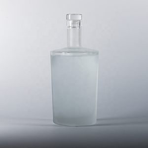 Bán Buôn 500Ml 700Ml 750Ml Thủy Tinh Rượu Vang & Rượu Chai 50cl 70cl 75cl Vodka Whisky Gin Xi Lanh Hình Dạng Với Nút Chai Con Dấu - Product Image 1