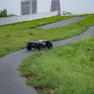 Tondeuse à gazon autonome intelligente Cenozoic R1 avec navigation GNSS RTK pour l'aménagement paysager, la ferme et la coupe des mauvaises herbes - Kit robot Xuanniao R1 - Product Image 2