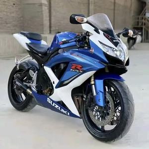 <span class=keywords><strong>Moto</strong></span> sportive à essence d'<span class=keywords><strong>occasion</strong></span> <span class=keywords><strong>Suzuki</strong></span> GSX600 599cc Moteur 4 cylindres avec freins Brembo et suspension Showa BPF - Product Image 3