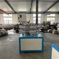 Machine de traction et de remorquage en caoutchouc pour profilés en caoutchouc et en plastique, stable et antidérapante, adaptée à divers scénarios