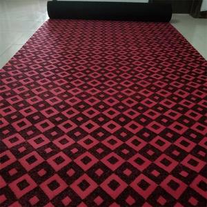 Camera da letto sporca, grande superficie, casa, ufficio commerciale, completamente tapetata. - Product Image 2