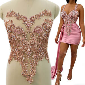 WDP-295 Panel Gaun Pesta Bordir Kristal 3D Bunga Pink Muda Aplikasi En Strass untuk Korset Berhias Manik-Manik - Product Image 1