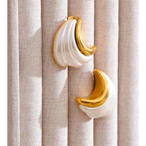 JINYOU 2888 <span class=keywords><strong>Orecchini</strong></span> a Perno Vintage in Acciaio Inox Placcato <span class=keywords><strong>Oro</strong></span> a Forma di <span class=keywords><strong>Mezzaluna</strong></span> con Perla Eleganti <span class=keywords><strong>Orecchini</strong></span> Curvi da Donna - Product Image 2