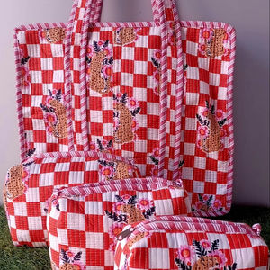 Ensemble sac fourre-tout matelassé et trousse de toilette imprimé palmiers roses, fait main en coton, organiseur de maquillage de voyage - Product Image 1