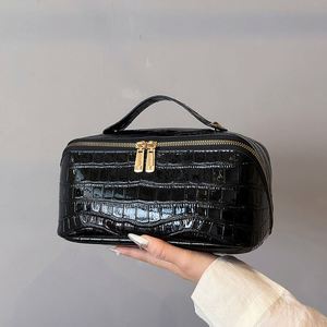 Bolsa de Maquillaje Personalizada con Logotipo para Mujer, Organizador de Cosméticos con Patrón de Piel de Cocodrilo Sintética, Bolsa de Aseo de Gran Capacidad para Viajes - Product Image 1