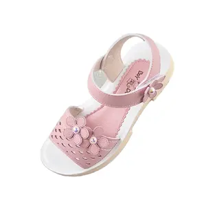 Nouveau design de chaussures Nice pour enfants Sandales fantaisie à fleurs mignonnes plates pour filles