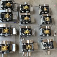 Machine à fabriquer des raviolis à moule interchangeable, machine commerciale à empanadas et samosas avec tête de moule personnalisée
