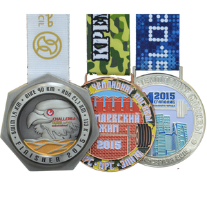 Tình Yêu Hình Trái Tim Huy Hiệu Nút Nhà Sản Xuất Tùy Chỉnh Phim Hoạt Hình Thể Thao Đáp ứng Tin Thăng Hoa Huy Hiệu Nút Pin 32Mm - Product Image 6