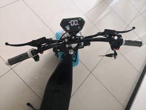 Puissant scooter pour enfants avec sac électrique adulte 2000w scooters casque <span class=keywords><strong>essence</strong></span> <span class=keywords><strong>moto</strong></span> adulte gros pneu activa 5g scooter - Product Image 3