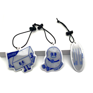 Nhựa phản quang Keyring tùy chỉnh móc khóa bất kỳ hình dạng cá nhân PVC Móc chìa khóa an toàn phản chiếu Keyring cho quà tặng khuyến mãi - Product Image 2