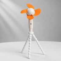 Mini ventilateur pieuvre mignon 2000 mAh rechargeable avec 3 vitesses, portable pour voiture, maison, extérieur et idéal pour offrir