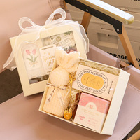 Nouvelle fenêtre transparente coffrets cadeaux de mariage boîtes de faveur de demoiselle d'honneur coffrets cadeaux de mariage de luxe avec couvercle et Base en gros