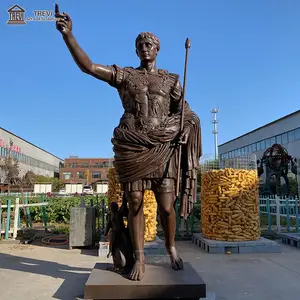 Berühmte antike römische Statue im Freien Bronze Julius Caesar Statue