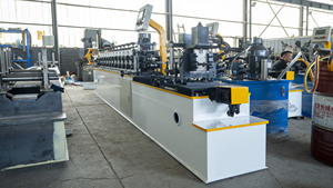 Máy tạo hình cuộn Keel hình kim loại với động cơ bánh răng & ổ trục-cuộn lạnh hình đặc biệt hình thành dễ vận hành - Product Image 5