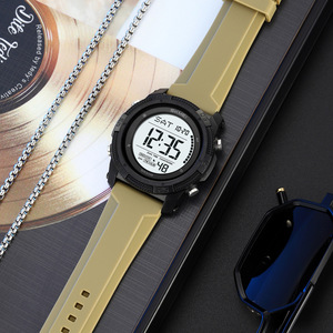 Skmei Digital Watch Military Green Silicone Strap 50m Waterproof Men's Outdoor Sport Watch With Dual Time Countdown Feature - Product Image 3