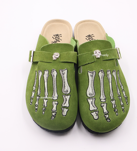 Tailles, couleurs, motifs et designs de créateurs de haute qualité personnalisés pour les pantoufles pour hommes et femmes - Product Image 3