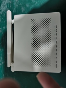 เราเตอร์ EG8141A5 HG8546M Wifi ONU 2.4G 300Mbps XPON 1GE+3FE+TEL+1USB ไฟเบอร์ โฮม ONT ONU - Product Image 1