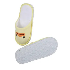 Wholesale Disposable Home Soft Cute Duck Hotel Slippers For Children