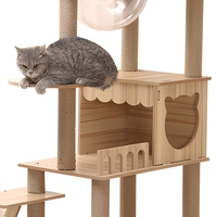 Arbre à chat multi-niveaux en bois écologique avec capsule spatiale, poteaux à gratter en sisal naturel, condo pour chat, échelle et balle de jeu pour intérieur