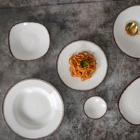 Service de table en céramique à livraison rapide Vaisselle en porcelaine de sécurité avec certificat d'authentification en vrac Vaisselle en céramique OEM pour hôtels