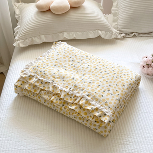 Luxury 100% Cotton Small Fresh Floral Spring and Summer Quilt Air Condition Comforter - Product Image 2