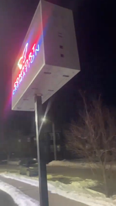 Pannelli pubblicitari esterni a doppia faccia IP65 Street <span class=keywords><strong>Sign</strong></span> <span class=keywords><strong>Rgb</strong></span> P4 P5 pannelli <span class=keywords><strong>Led</strong></span> schermo esterno Display digitale cartelloni pubblicitari - Product Image 6