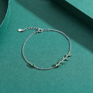 Pulsera de Plata de Ley 925 Chapada en Oro con Zirconia Verde en Forma de Hoja, Ajustable, para Unisex, Joyería de Aniversario - Product Image 6