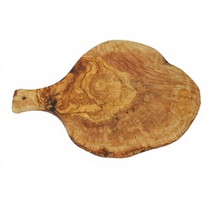 Tabla de Cortar Rústica de Madera de Olivo Ecológica InterCraft con Asa, 20 mm de Grosor, Herramienta de Cocina Premium y Duradera para Cortar Frutas, Personalizable - Product Image 1