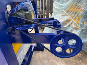 آلة صنع بلوكات الرصف المتشابكة QT4-40، ماكينة طوب صغيرة لصنع البلوكات الخرسانية مع محرك عالي الدقة 380 فولت/220 فولت - Product Image 3