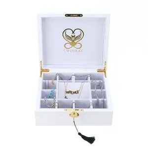 Luxury Necklace Wholesale Jewelry Packaging A Set Jewelry Gift Box gold logo Design White Painted wooden Boxes Ring Jewelry Case