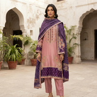 Chemise semi-formelle 3 pièces en soie style kaftan pour femme avec broderie de sequins Longueur de la chemise 51 cm Assortie à un pantalon et un dupatta en soie