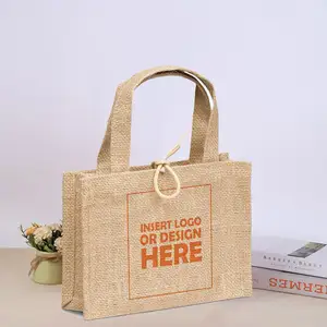 Kişiselleştirilmiş çanta mini çevre dostu dayanıklı özel adı logosu baskılı yetenekli bakkal alışveriş jüt çanta düğün için