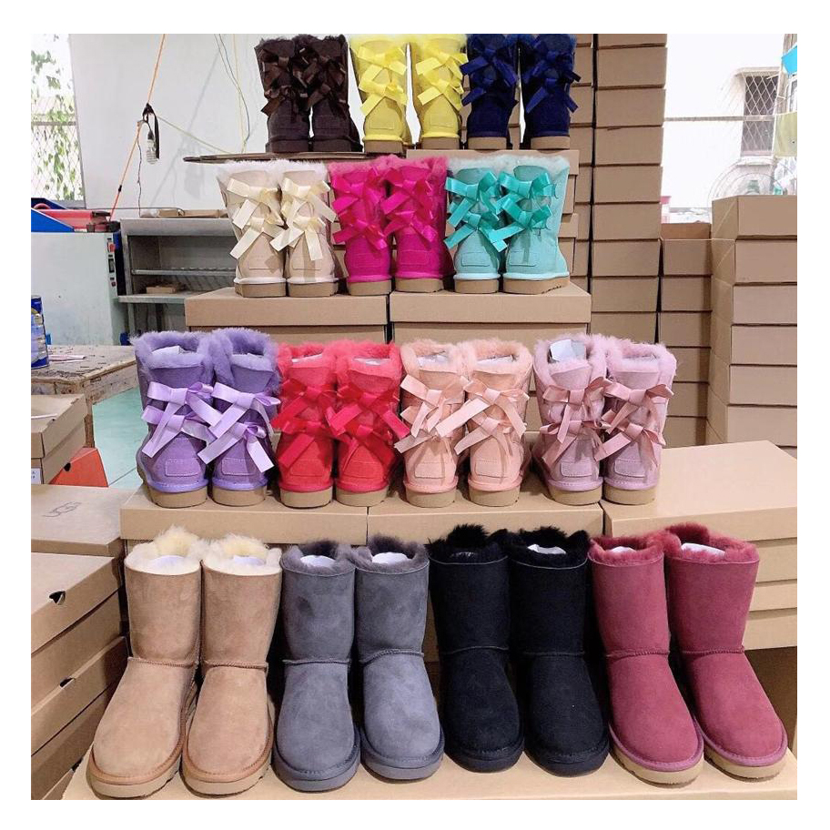 fendi logo boots
