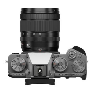 Cámara sin espejo 40.2Mpx APS C X T5 Kit 16-50mm F2.8 4.8 R LM WR Plateada - Product Image 3