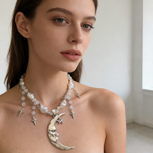 Collana con Ciondolo Stella e Luna Celeste Unico di Bella Viva, Accessori di Moda per Uso Quotidiano Femminile - Product Image 2