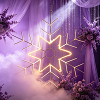 Support de lustre translucide scintillant pour la décoration de Noël à la maison et la décoration de centre de table givré pour banquets d'hôtel