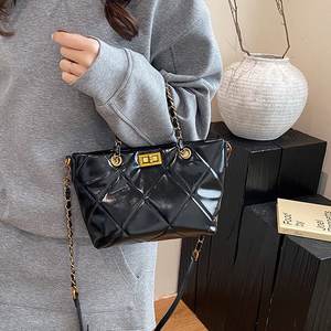 Bolso versátil diseño exquisito cadena 2025 nuevo Popular luz lujo nicho Premium sentido mujeres hombro bandolera - Product Image 4