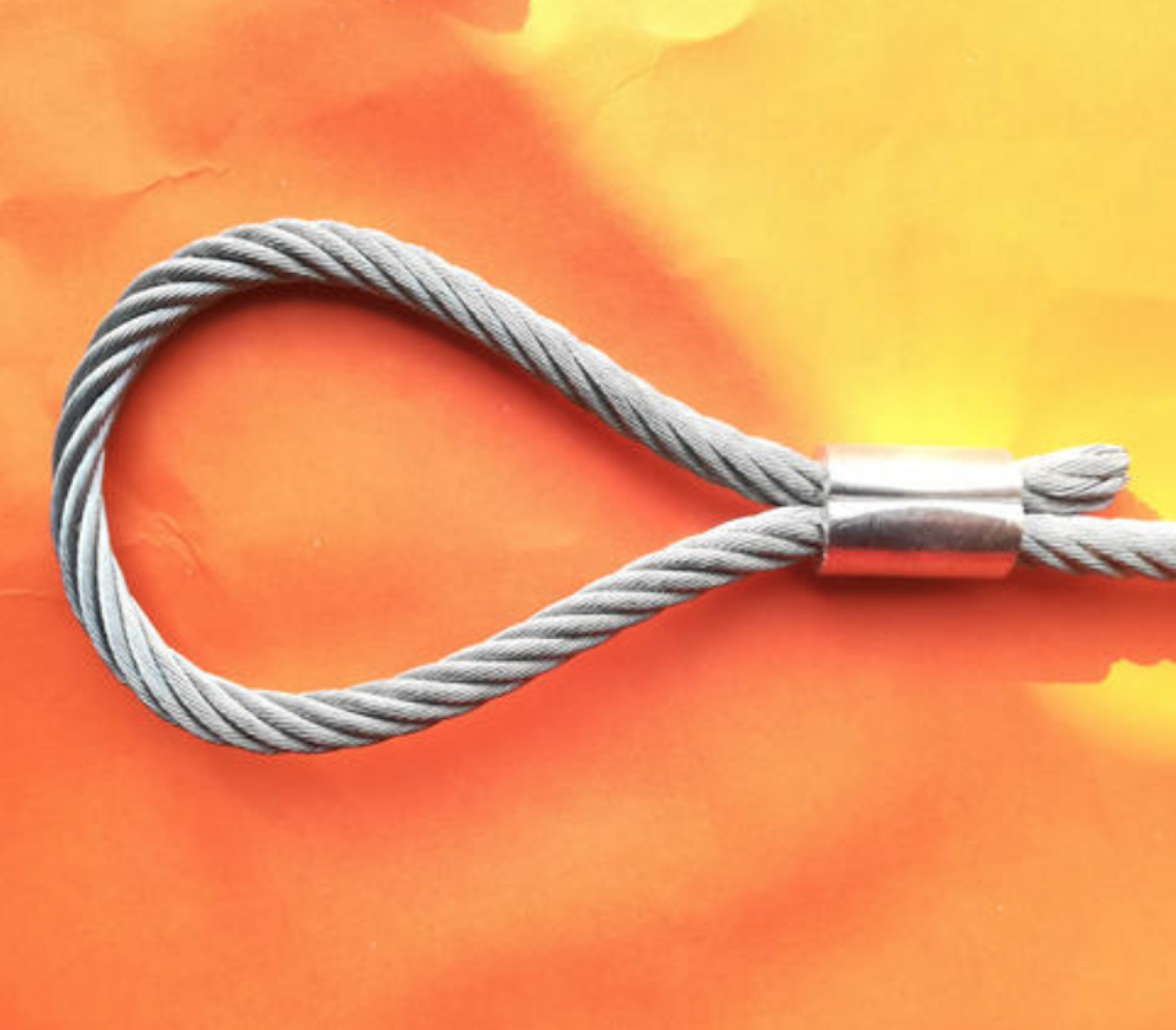 BOBO Machine hydraulic steel cable wire rope sling making pressed shown in a detail photo for this news article