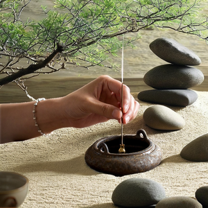 حامل بخور صيني ثلاثي الأرجل من السيراميك صديق للبيئة من مينغشو مع صحن، ناشر عطري للعلاج بالروائح وإكسسوارات الشاي - Product Image 2