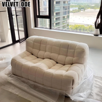 Nouveauté Canapé de luxe en tissu doux de designer - Kashima Grid - Couture en peluche 3 places Chic et élégant pour un salon moderne et lumineux