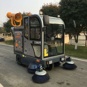 Hot Selling Floor Cleaning Machine Outdoor Street Road Ride on Auto Scrubber Mobile - Product Image 5