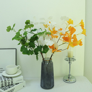 Feuilles de Ginkgo artificielles en soie, branche unique, jaune-orange, décoration pour la maison, salon, chambre à coucher - Product Image 3