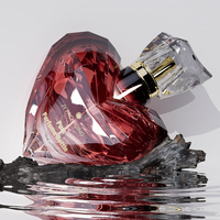Flacon de parfum vide en verre en forme de cœur de luxe OEM 80 ml pour emballage cosmétique avec emballage en boîte
